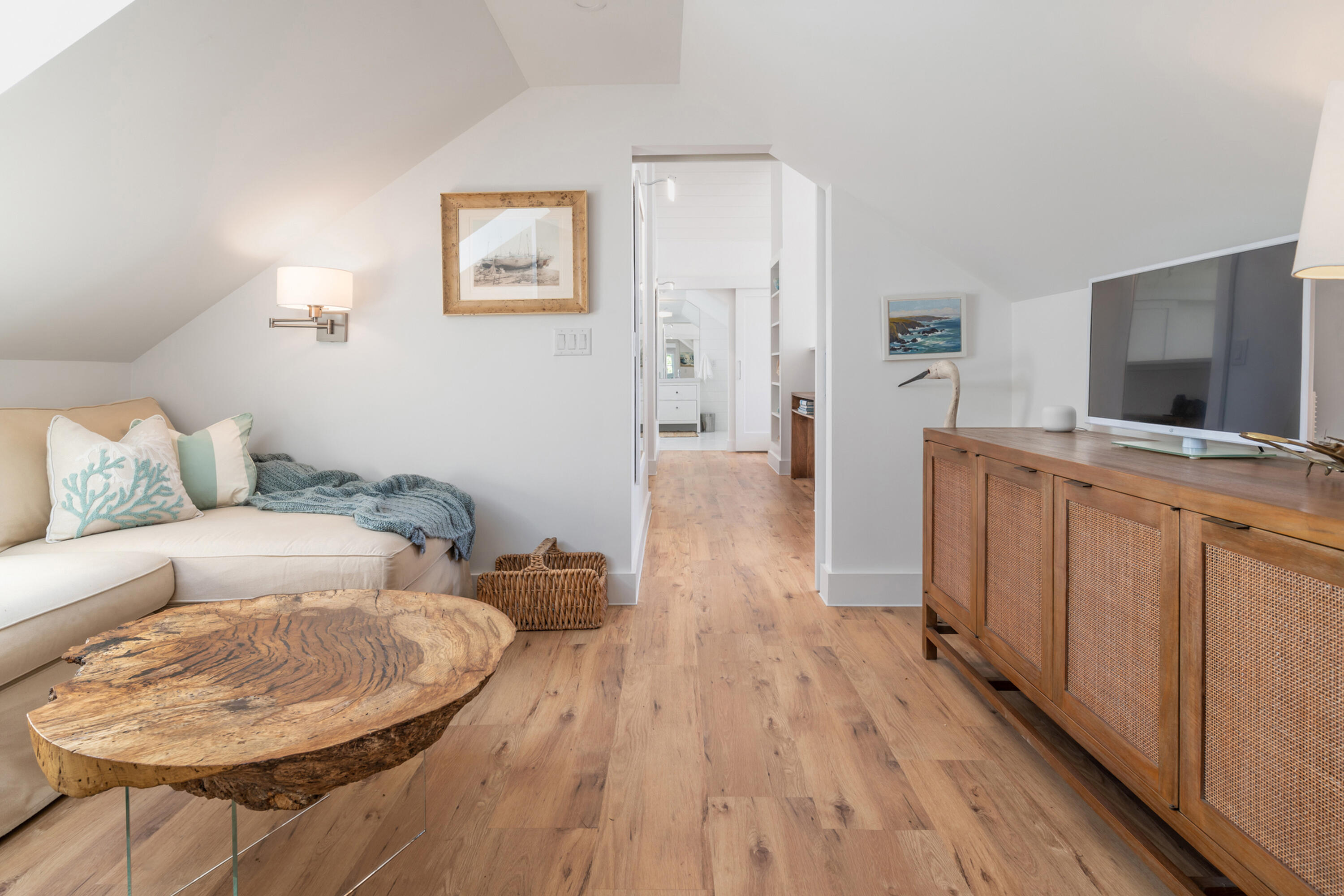 3 Flye Point Road Brooklin, ME 04616 - Photo 29 of 50 BrooklinHouse_Snug