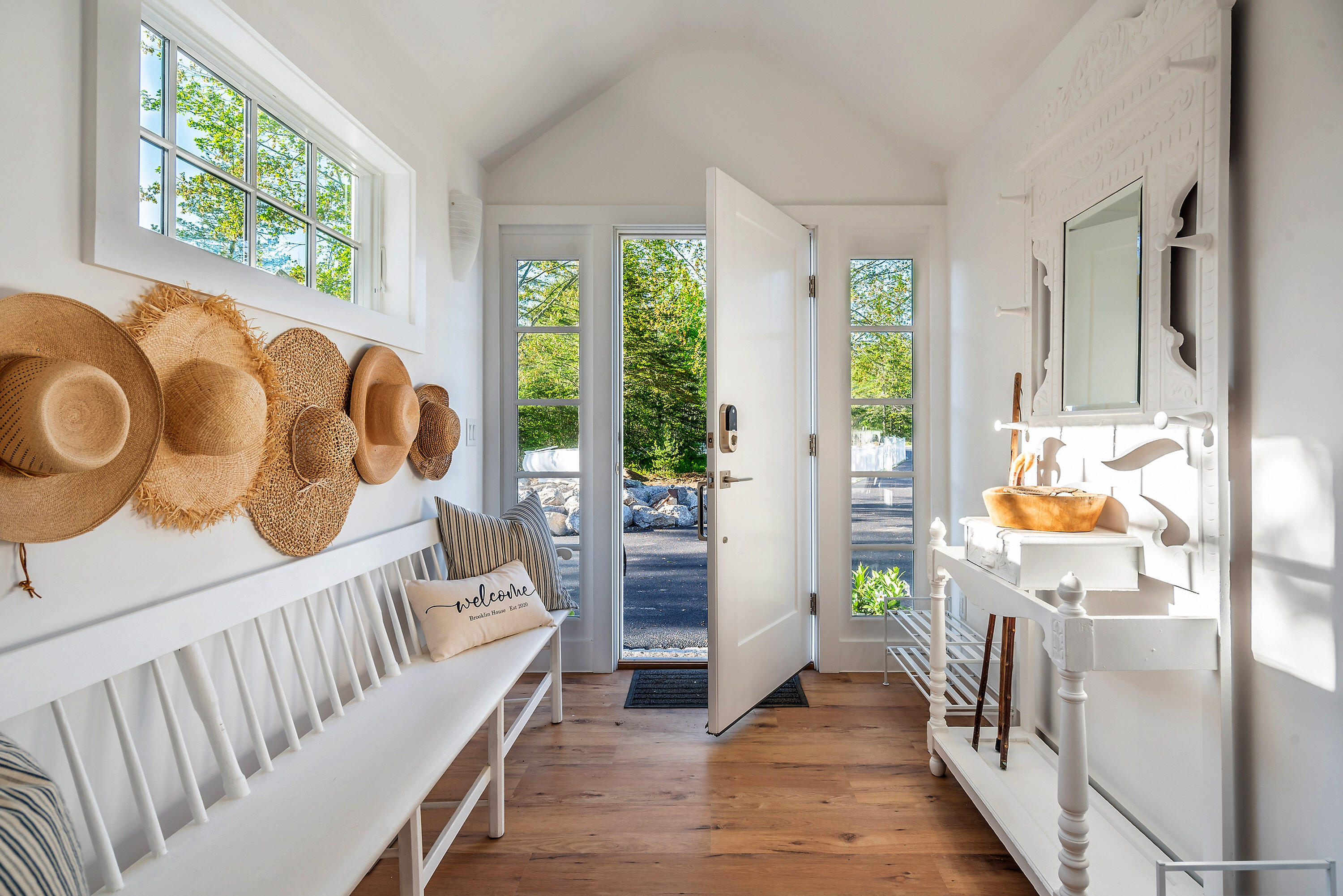 3 Flye Point Road Brooklin, ME 04616 - Photo 9 of 50 BrooklinHouse_2024_008