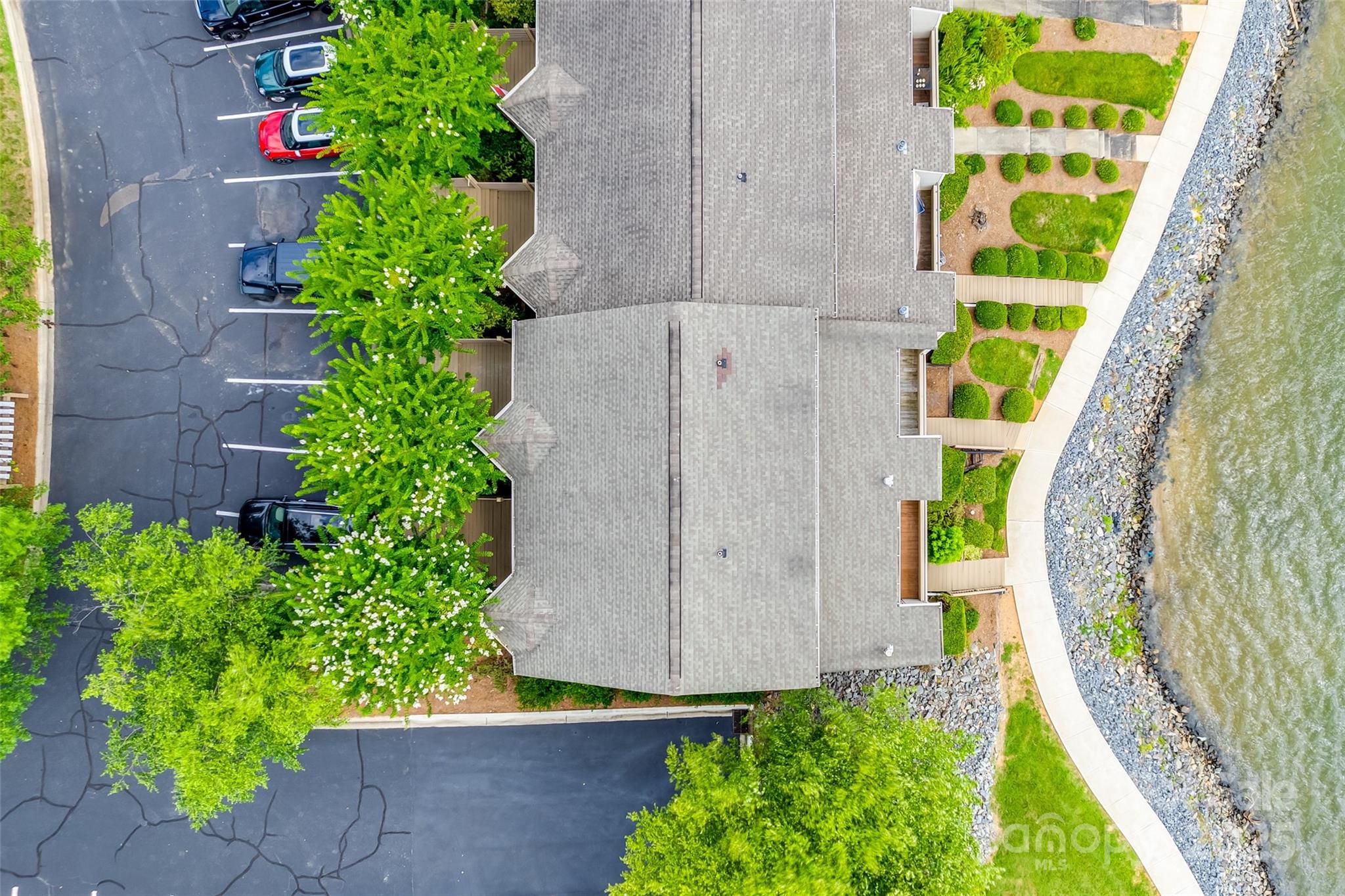 14053 Queens Harbor Road Charlotte, NC 28278 - Photo 11 of 46
