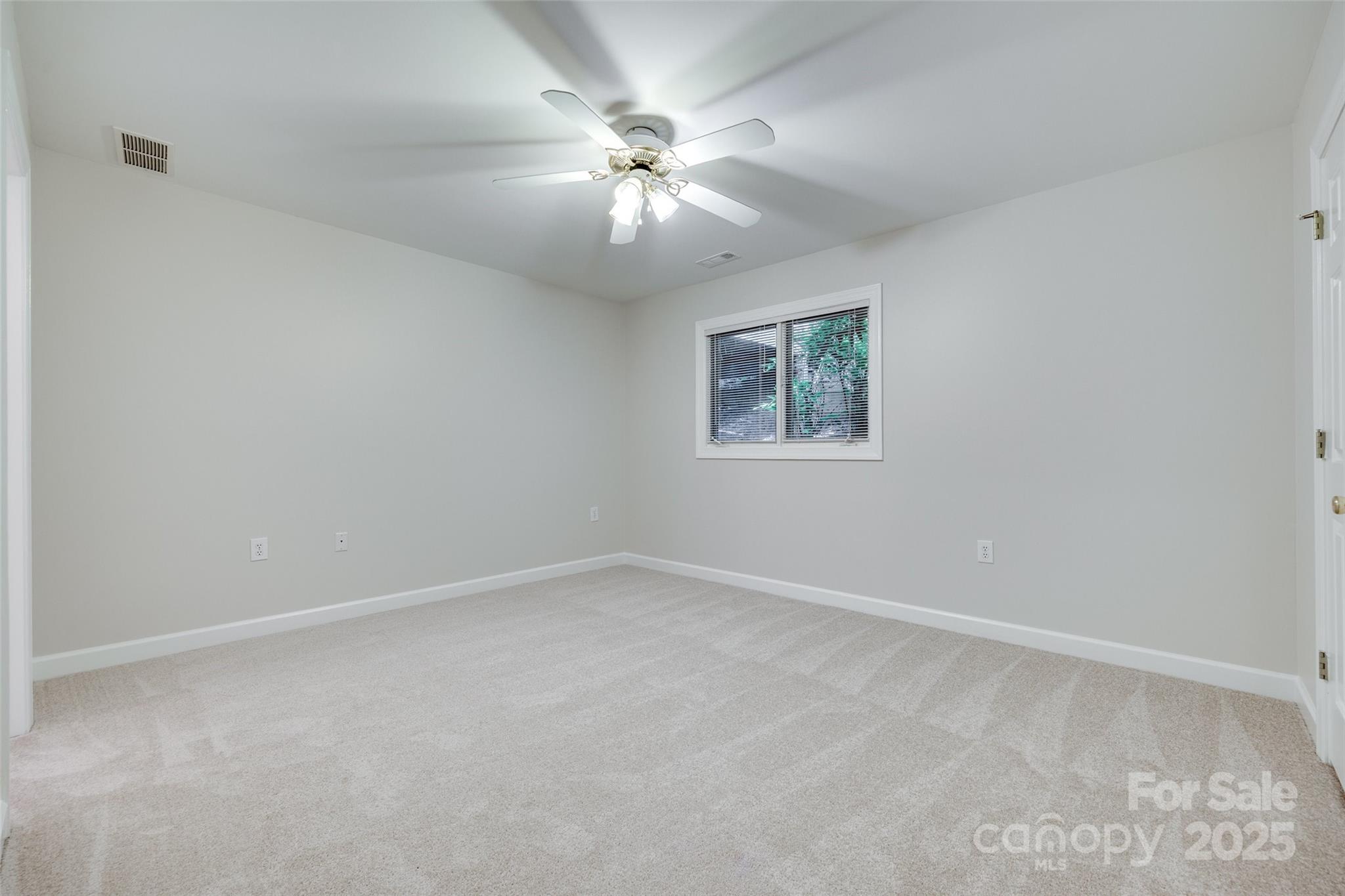 14053 Queens Harbor Road Charlotte, NC 28278 - Photo 20 of 46