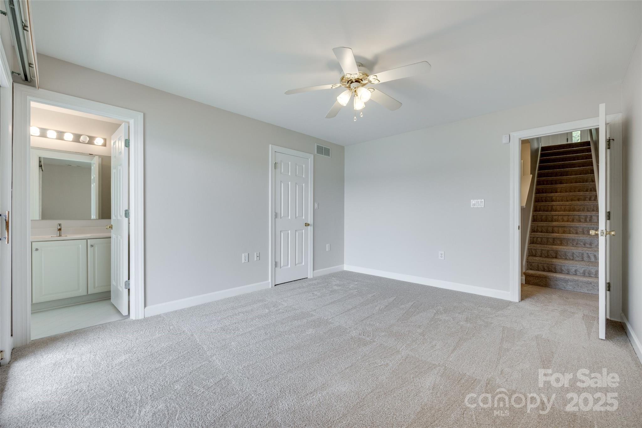 14053 Queens Harbor Road Charlotte, NC 28278 - Photo 23 of 46
