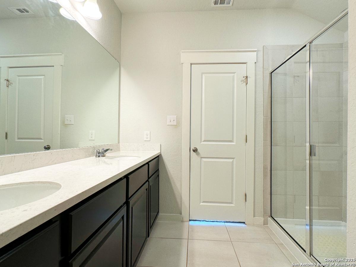 3906 Glenloch Way Converse, TX 78109 - Photo 17 of 33