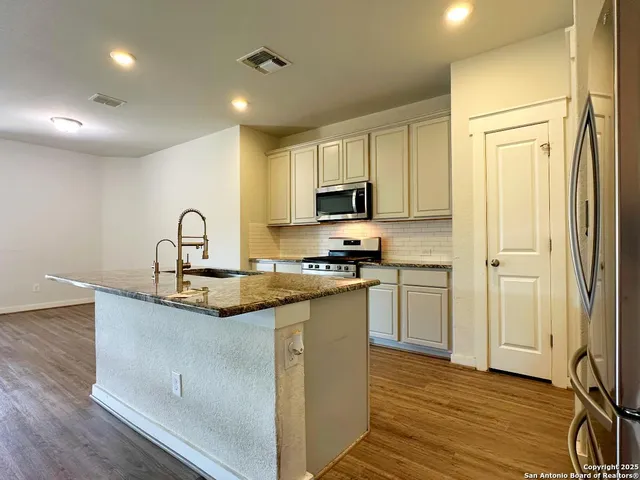 $373,000 | 3906 Glenloch Way, Converse, TX 78109