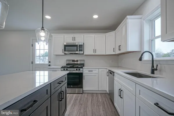 $415,900 | 3 Myrtle Avenue, Gloucester City, NJ 08030