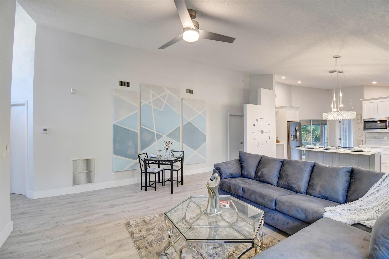 11072 Rios Road Boca Raton, FL 33498 - Photo 6 of 34 09_dsc_9743_4_5_6_7