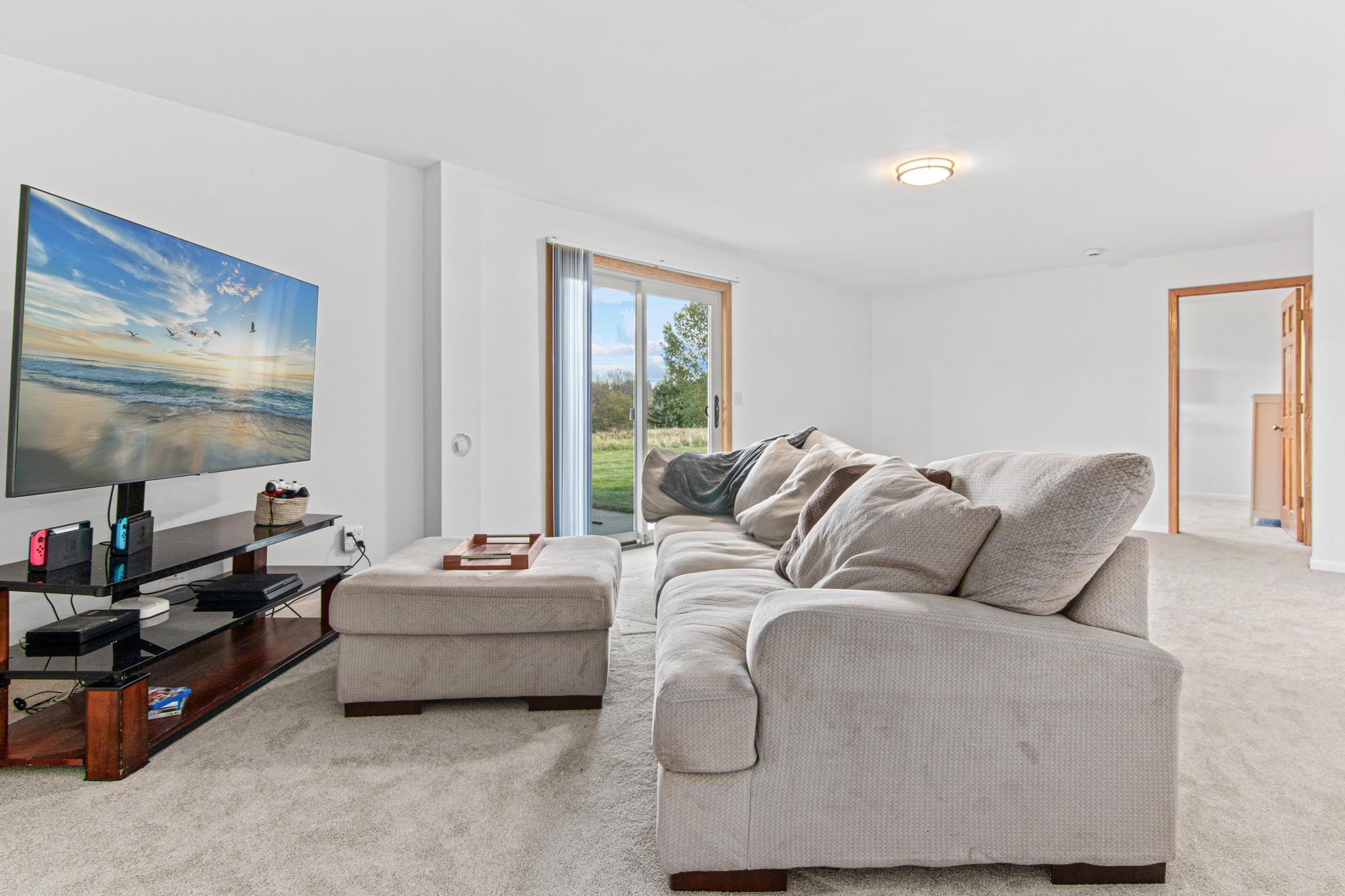 1016 West Ridge Court New Richmond, WI 54017 - Photo 17 of 30