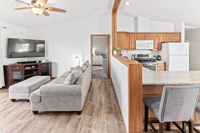 $324,900 | 1016 West Ridge Court, New Richmond, WI 54017