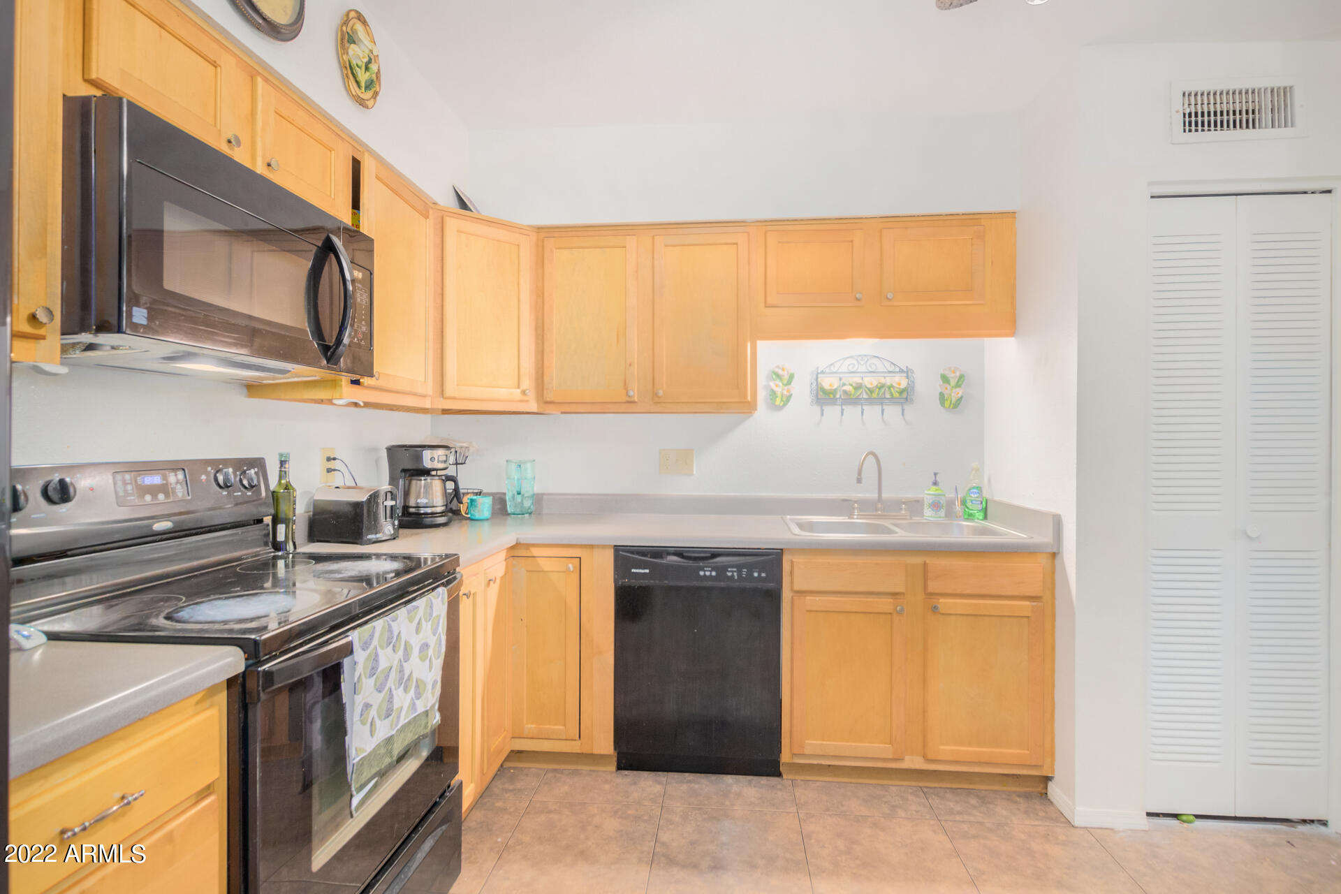 720 South Dobson Road, Unit 25 Mesa, AZ 85202 - Photo 1 of 15 14-Dobson