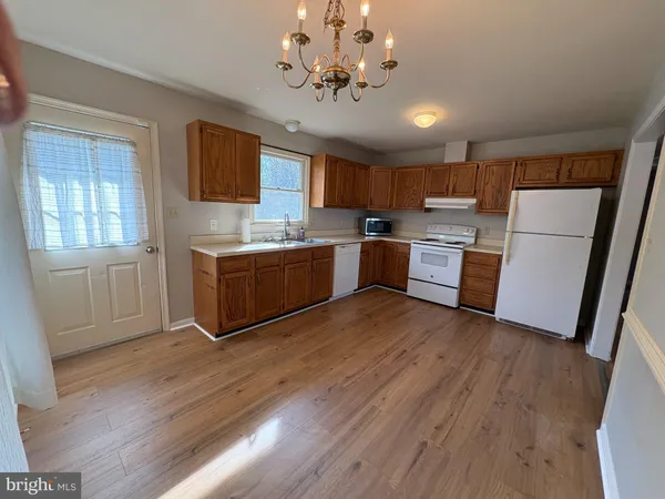$2,450 | 706 Shamrock Drive, Fredericksburg, VA 22407
