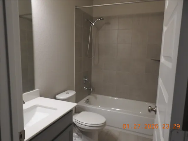 $2,350 | 1130 Muscadine Hollow Lane, Richmond, TX 77406