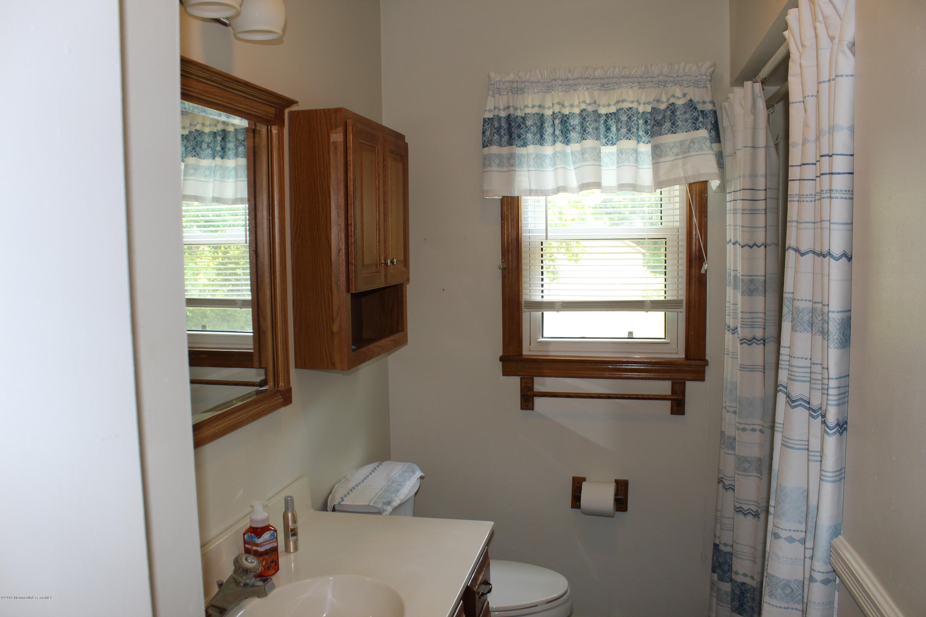 340 Middle Road Hazlet, NJ 07730 - Photo 12 of 15 IMG_0403 - Copy