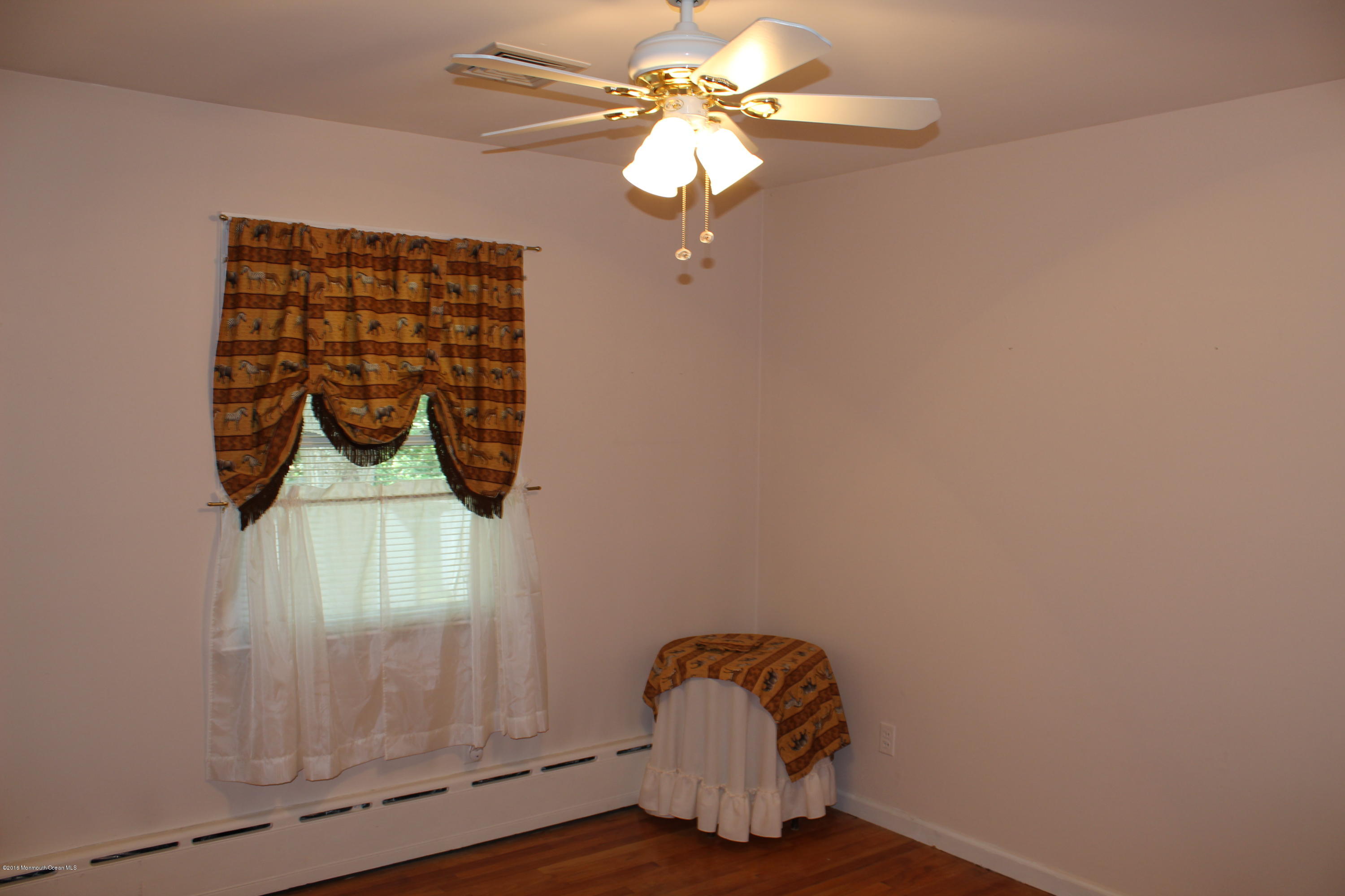 340 Middle Road Hazlet, NJ 07730 - Photo 10 of 15 IMG_0405 - Copy