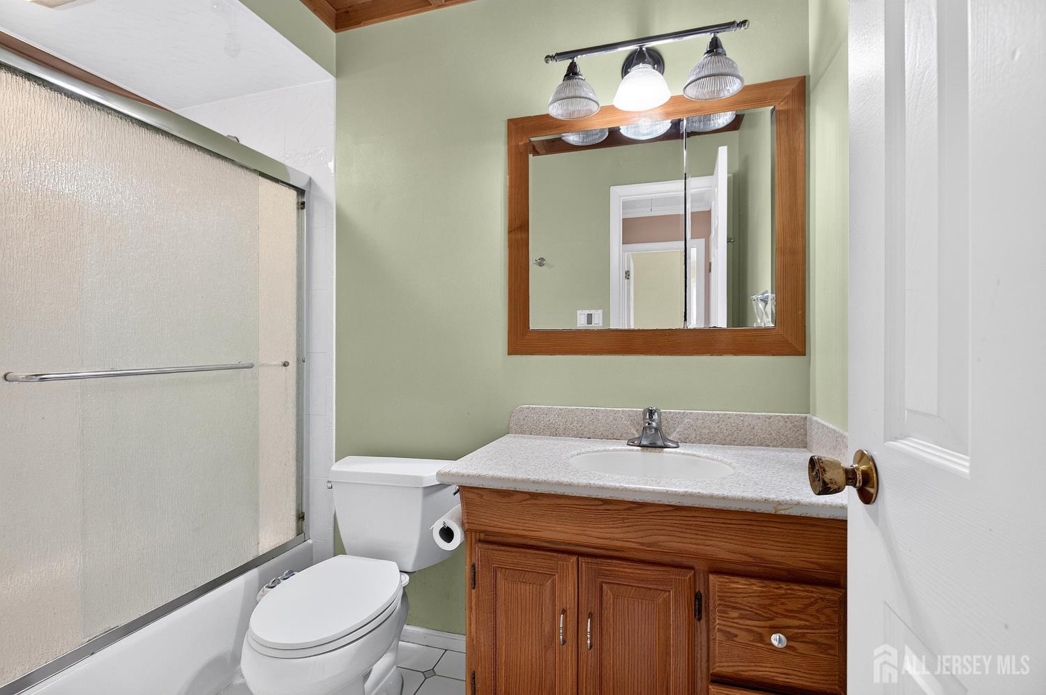 16 Brookdale Road East Brunswick, NJ 08816 - Photo 22 of 31