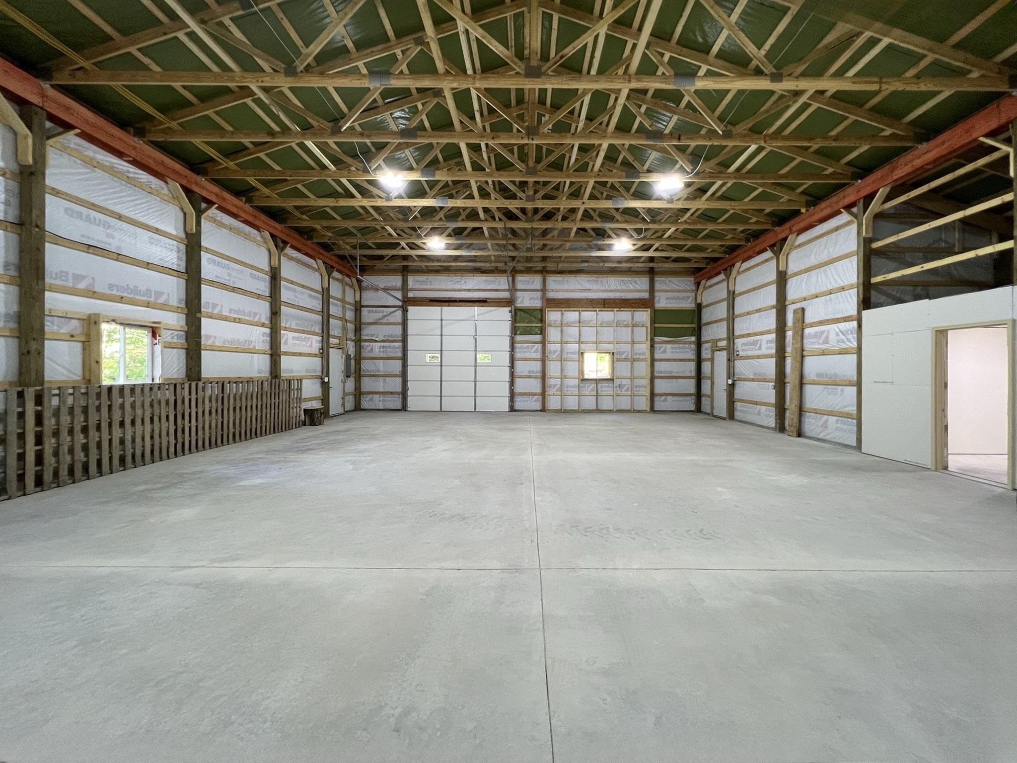 2301 North Reynolds Road Interlochen, MI 49643 - Photo 14 of 29 1901023-13.JPG