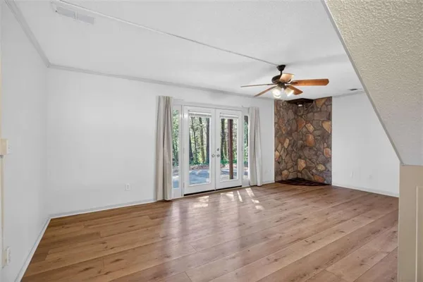 $275,000 | 1 Fairway Drive, Kennesaw, GA 30144