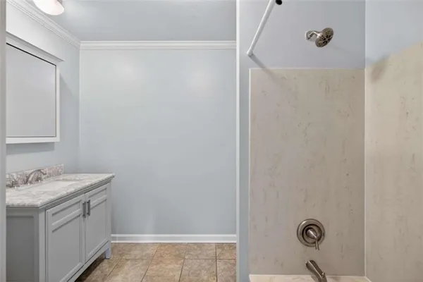 $275,000 | 1 Fairway Drive, Kennesaw, GA 30144