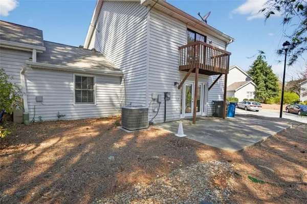 $275,000 | 1 Fairway Drive, Kennesaw, GA 30144