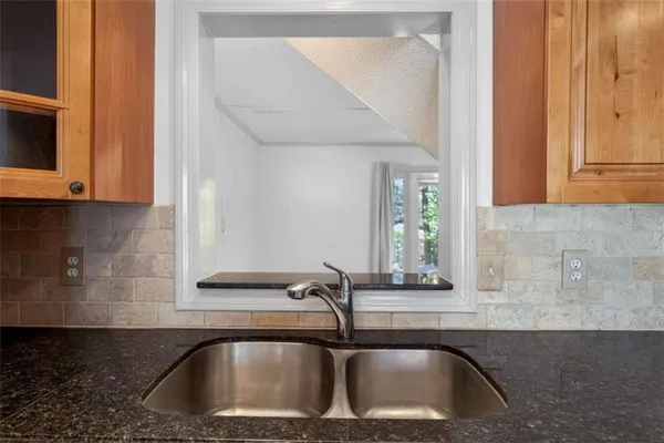 $275,000 | 1 Fairway Drive, Kennesaw, GA 30144