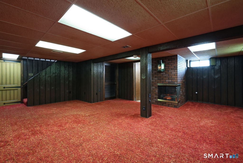 24 Iroquois Road Enfield, CT 06082 - Photo 26 of 38