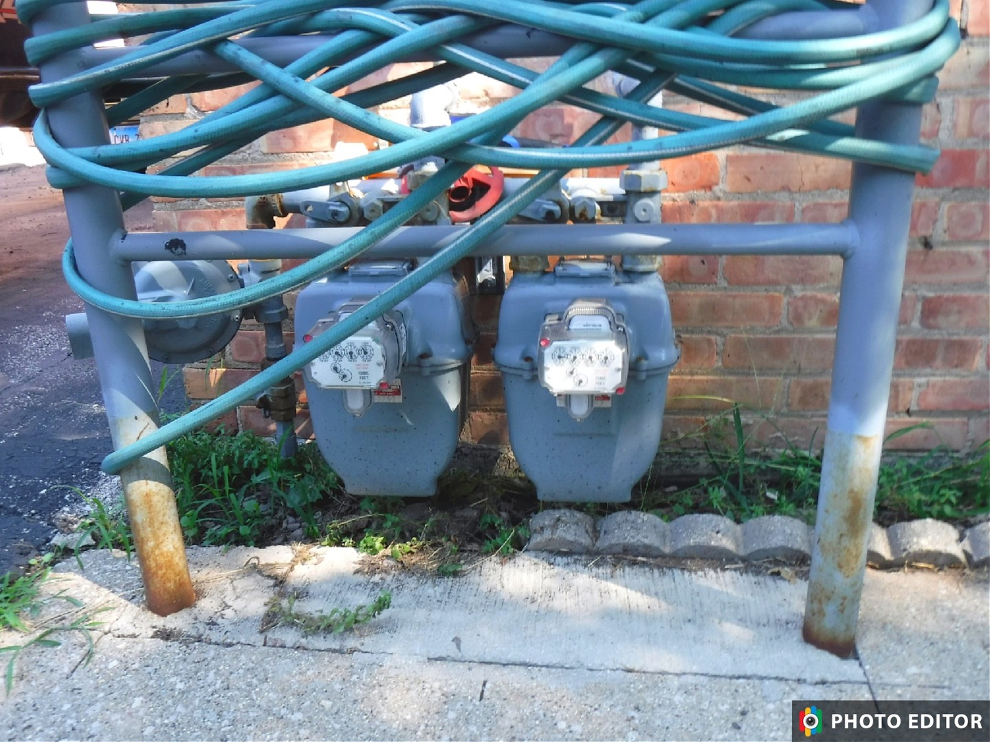 8627 44th Street Lyons, IL 60534 - Photo 6 of 6 a view of a interior of a room