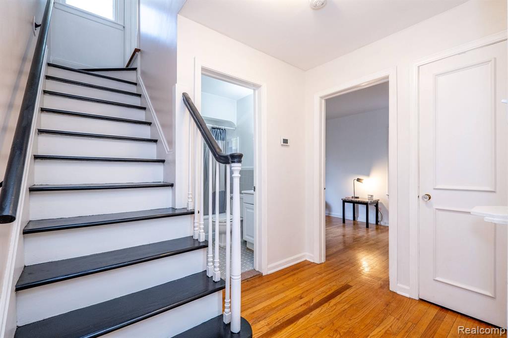1776 Hampton Road Grosse Pointe Woods, MI 48236 - Photo 22 of 45