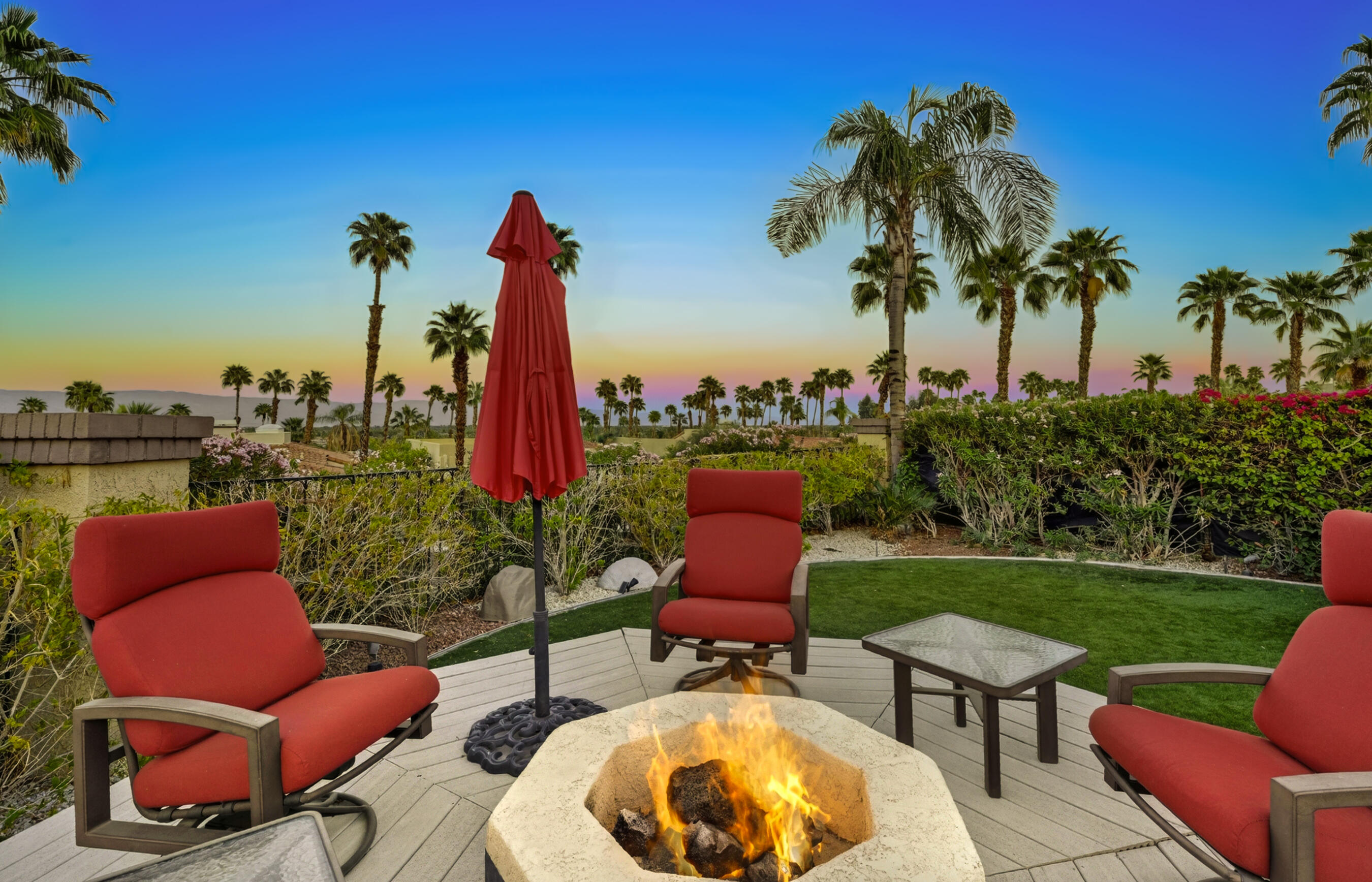 26 Alta Vista Rancho Mirage, CA 92270 - Photo 4 of 74 26-alta-vista-rancho-mirage-night--017