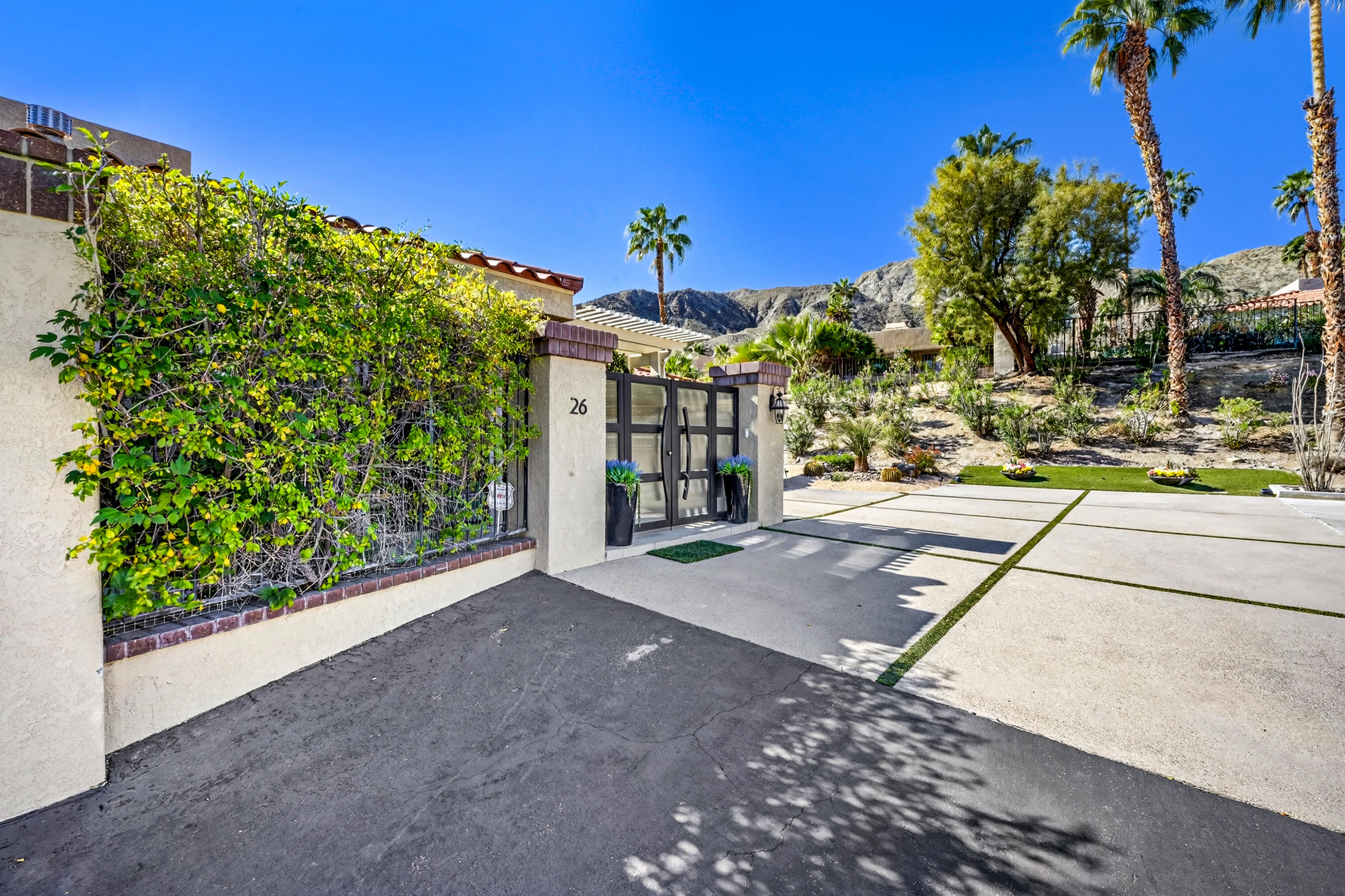 26 Alta Vista Rancho Mirage, CA 92270 - Photo 5 of 74 26-alta-vista-rancho-mirage--002