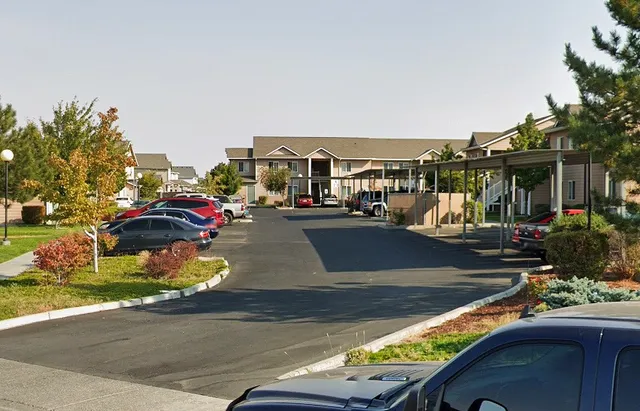 $692 | 340 E Street, Ephrata, WA 98823