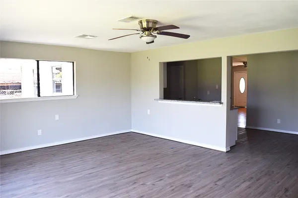 $1,800 | 509 Avenue J, South Houston, TX 77587