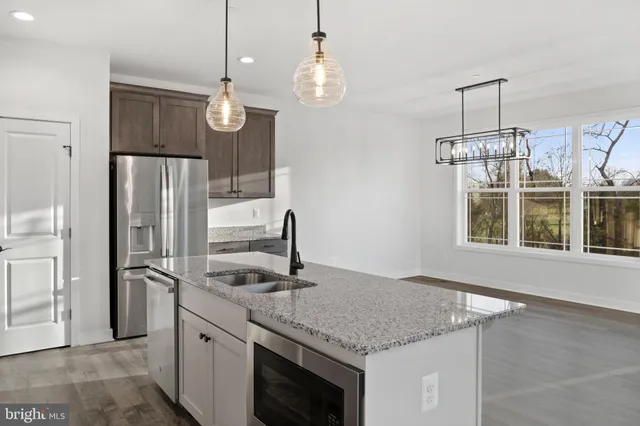 $714,900 | 28590 Old Village Road, Mechanicsville, MD 20659