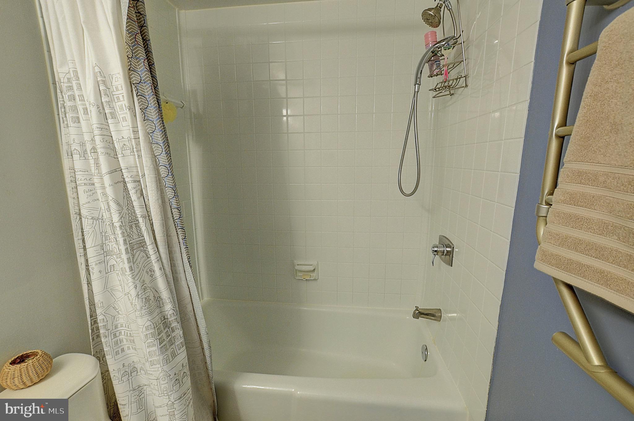 5225 Pooks Hill Road, Unit 1816N Bethesda, MD 20814 - Photo 9 of 21