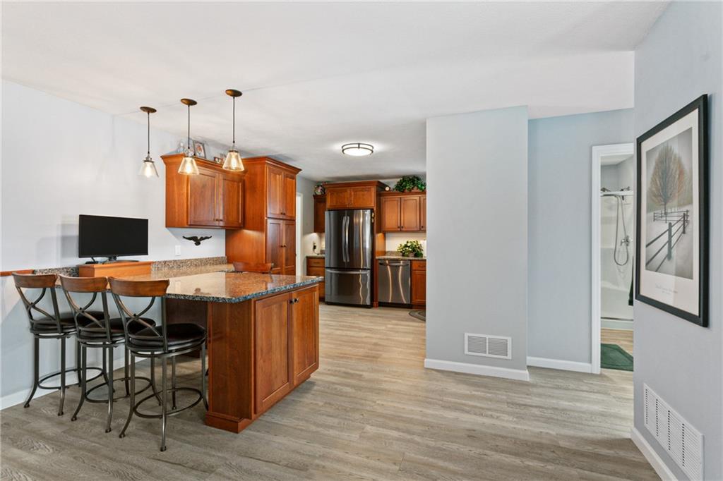 502 Stonecliff Lane Butler, PA 16001 - Photo 10 of 33