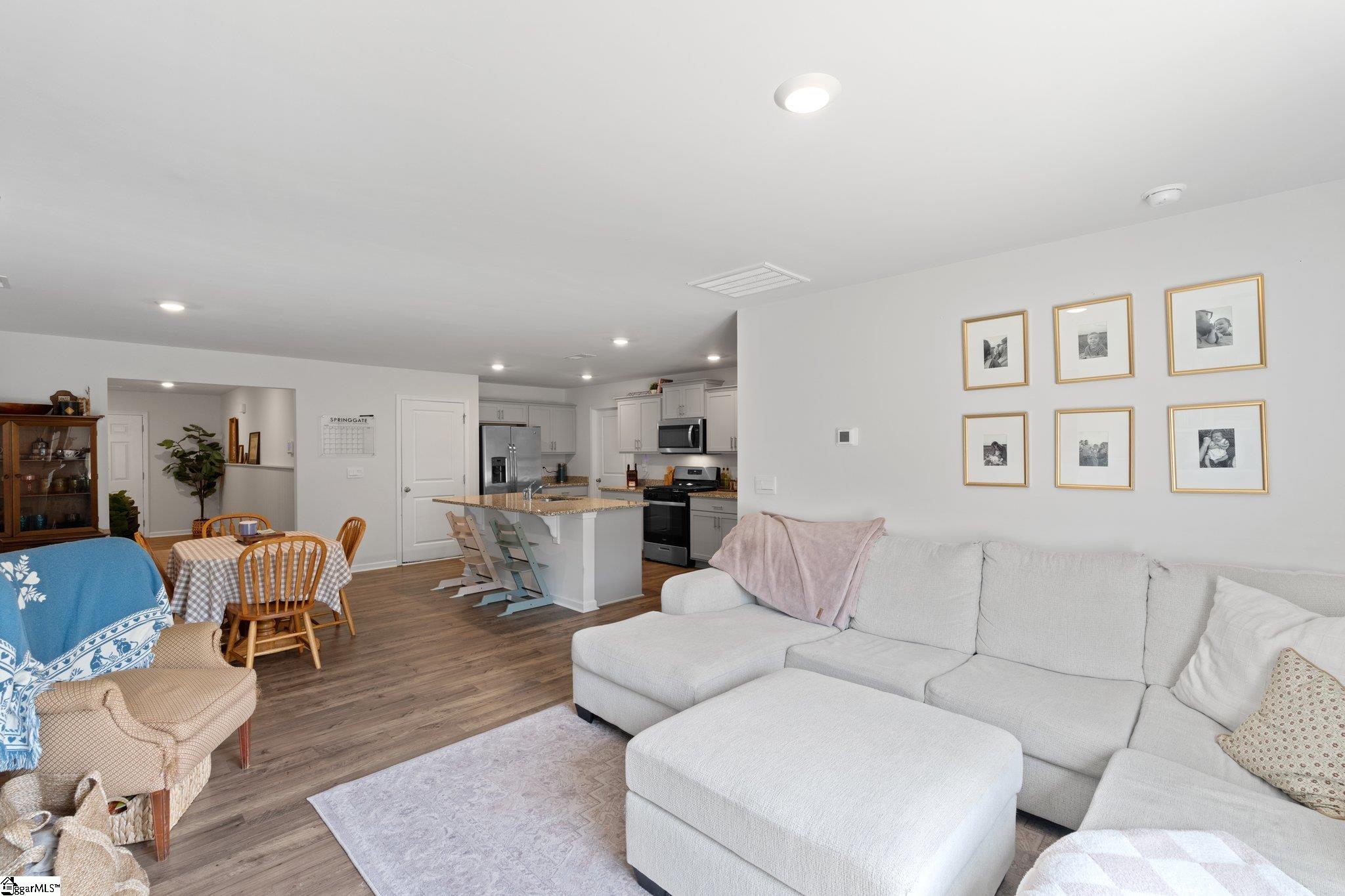 206 Bonifay Drive Fountain Inn, SC 29644 - Photo 11 of 33