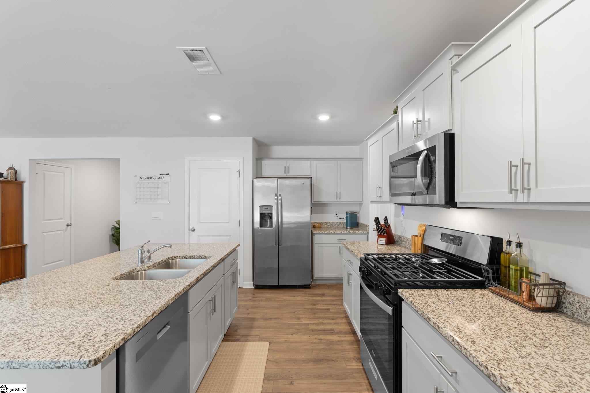 206 Bonifay Drive Fountain Inn, SC 29644 - Photo 15 of 33