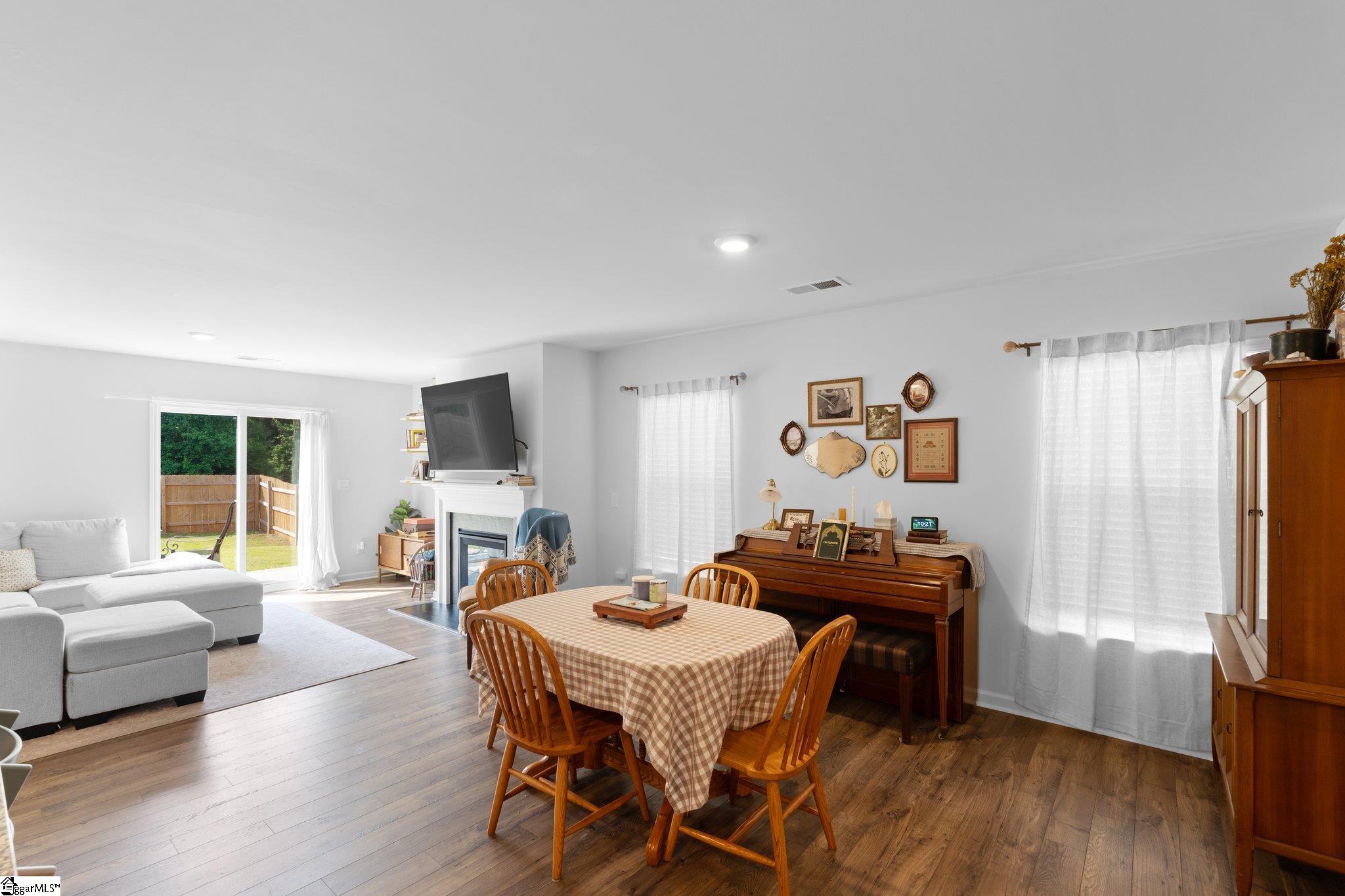 206 Bonifay Drive Fountain Inn, SC 29644 - Photo 7 of 33