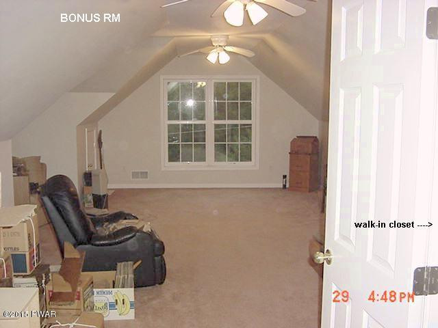 192 Oak Ridge Drive Milford, PA 18337 - Photo 25 of 27