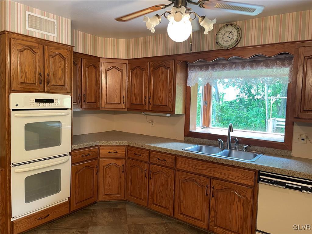 110 Cider Press Road Easton, PA 18042 - Photo 7 of 21 Gallery Image 7