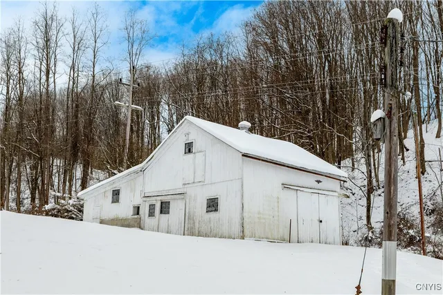 $189,000 | 100 Cassety Street, Augusta, NY 13425