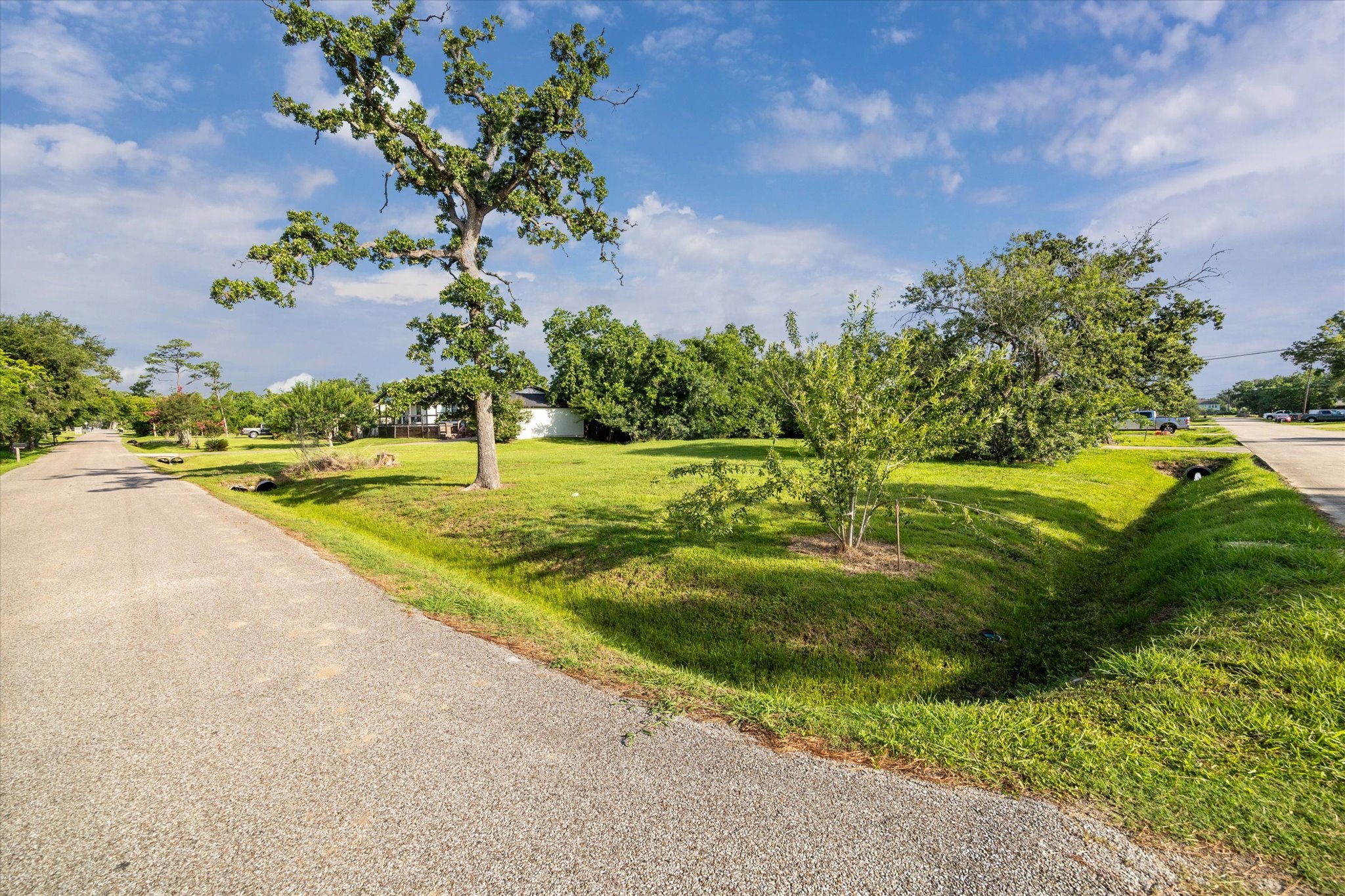 3410 Byway Avenue Shoreacres, TX 77571 - Photo 7 of 12 a view of a garden with an outdoor space