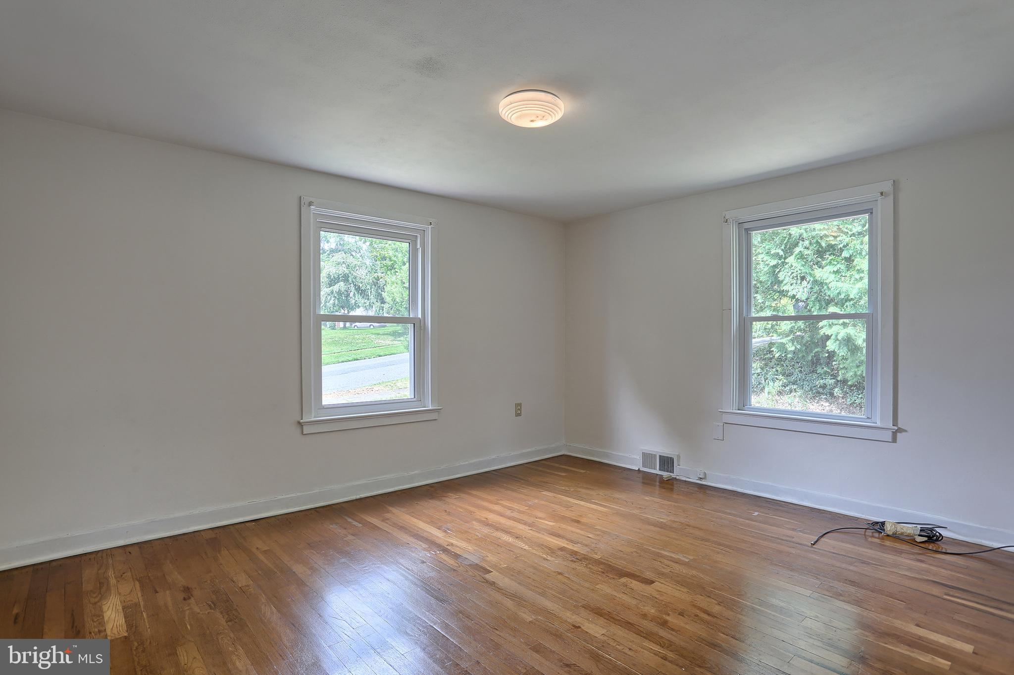 431 Luther Road Harrisburg, PA 17111 - Photo 21 of 40 Bedroom #2