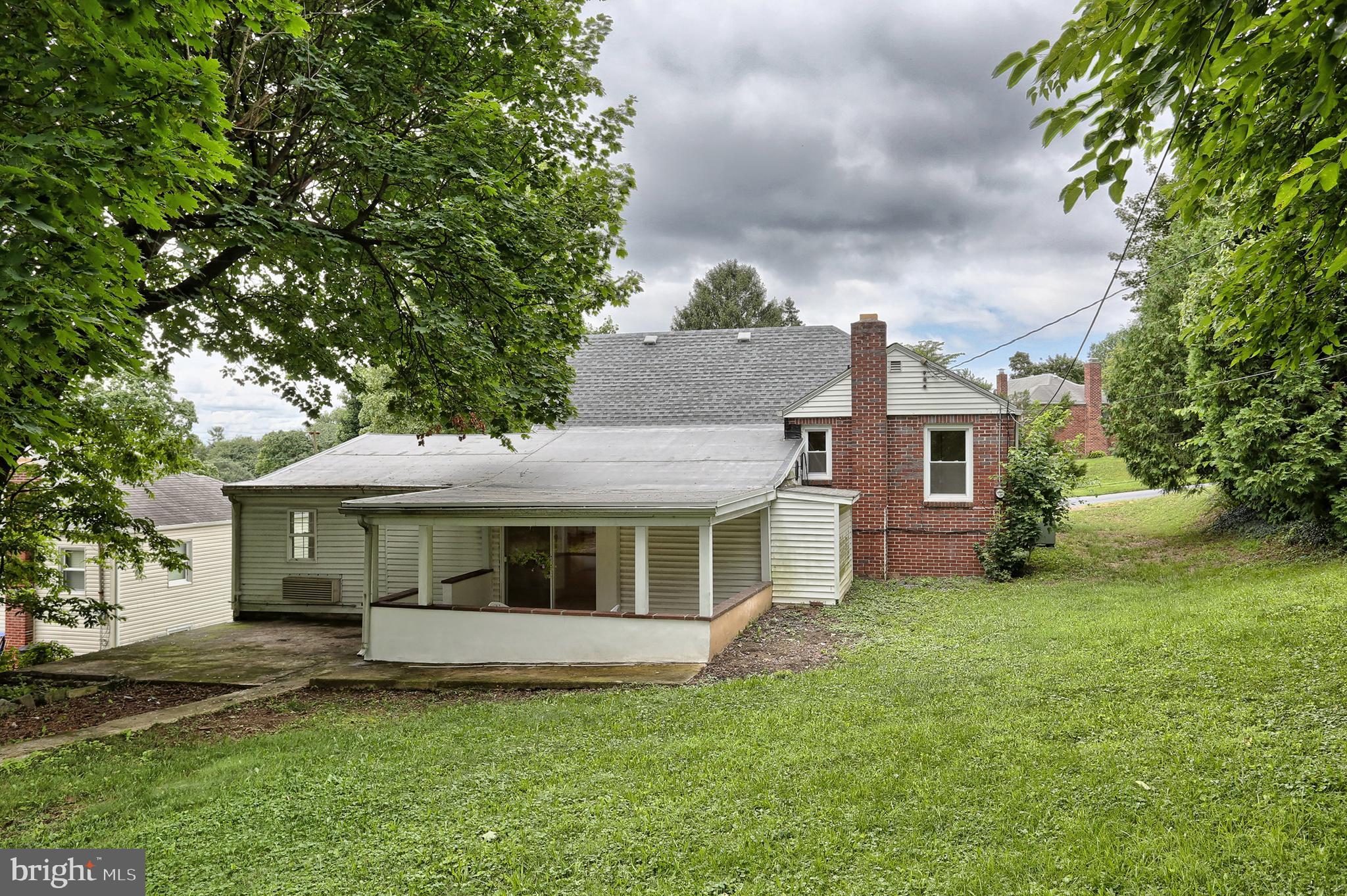 431 Luther Road Harrisburg, PA 17111 - Photo 31 of 40 Rear Elevation.