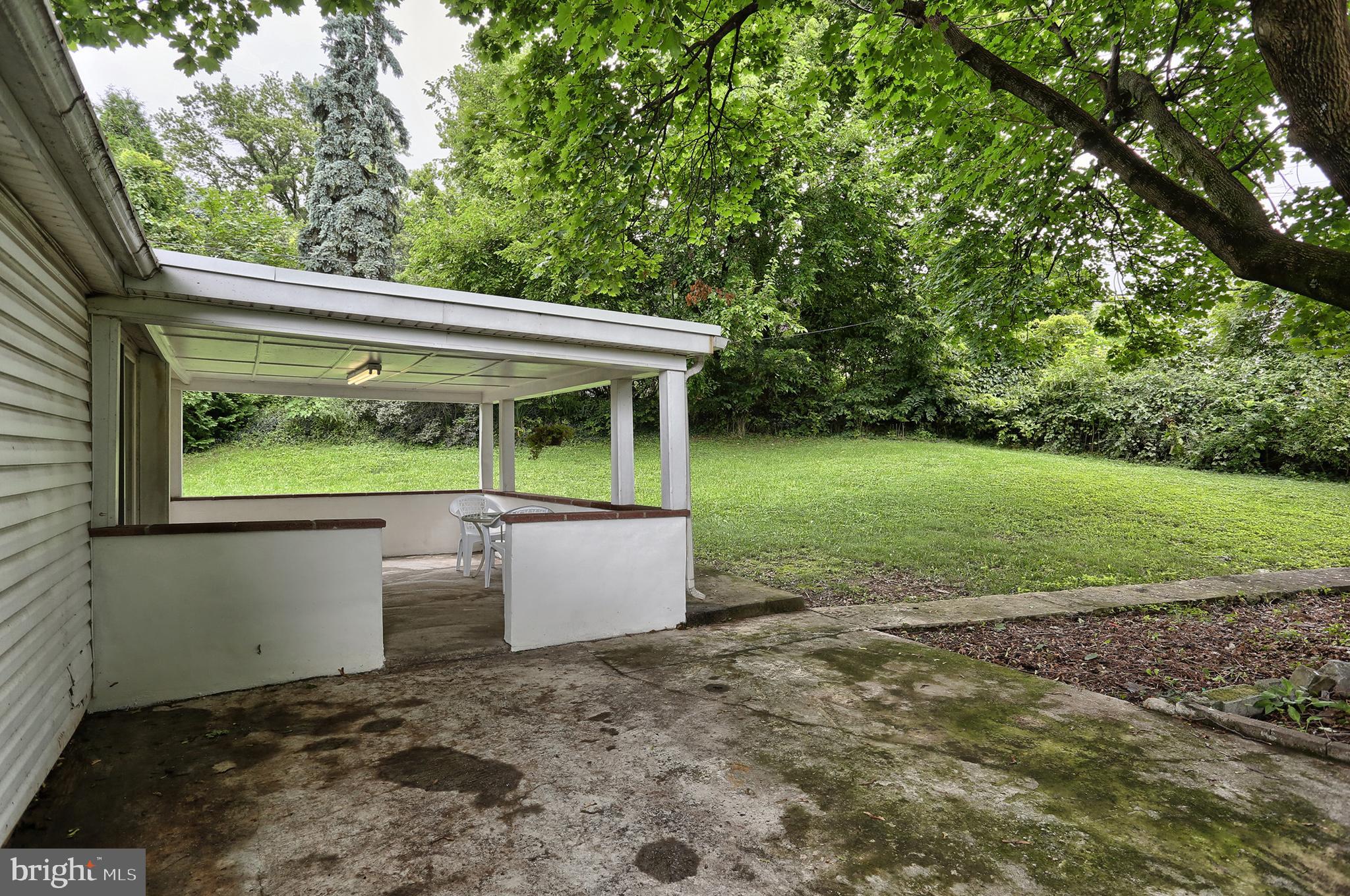 431 Luther Road Harrisburg, PA 17111 - Photo 35 of 40 Nice Yard for play & relaxation.