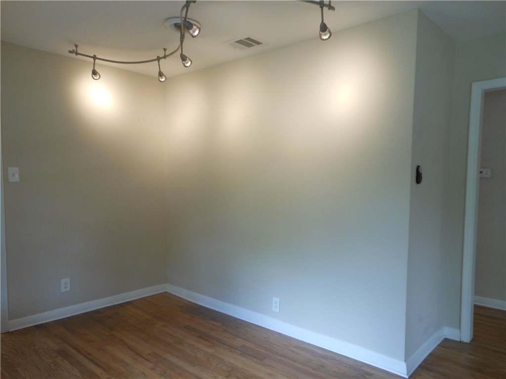 4615 Banister Lane Austin, TX 78745 - Photo 5 of 15