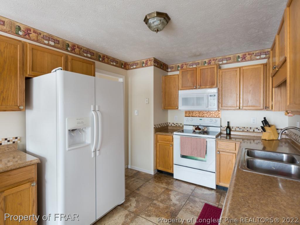 5114 Archer Road Hope Mills, NC 28348 - Photo 5 of 33 Gallery Image 5
