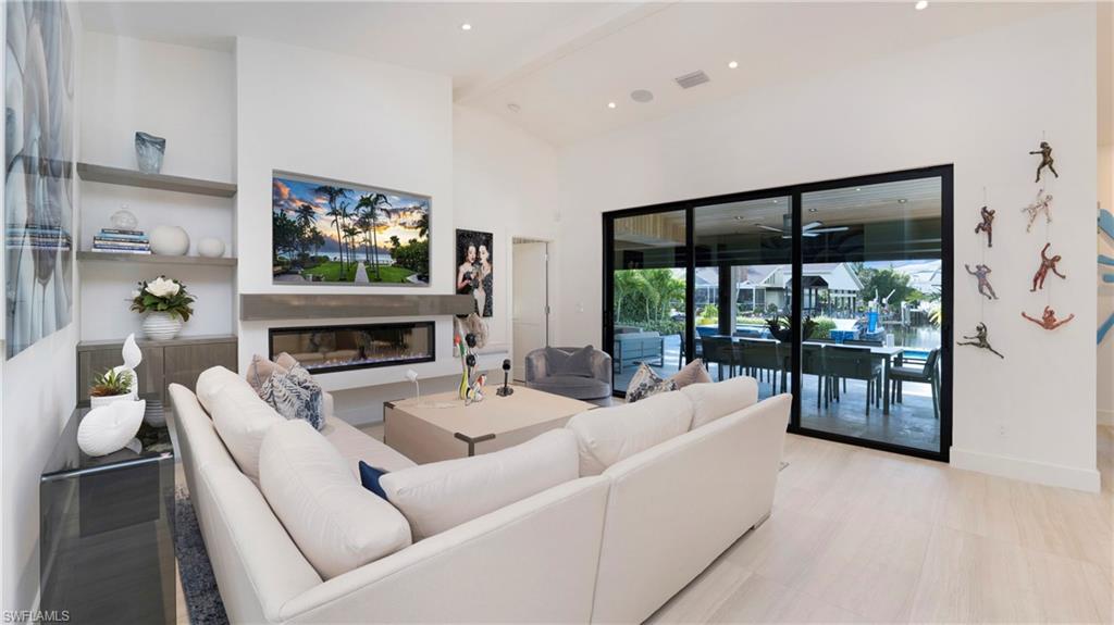 1650 Mullet Court Naples, FL 34102 - Photo 15 of 50