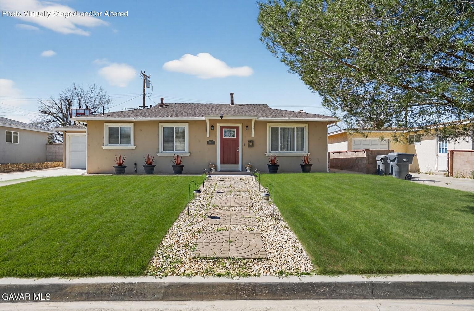 44423 Kingtree Avenue Lancaster, CA 93534 - Photo 4 of 33 1 (4)