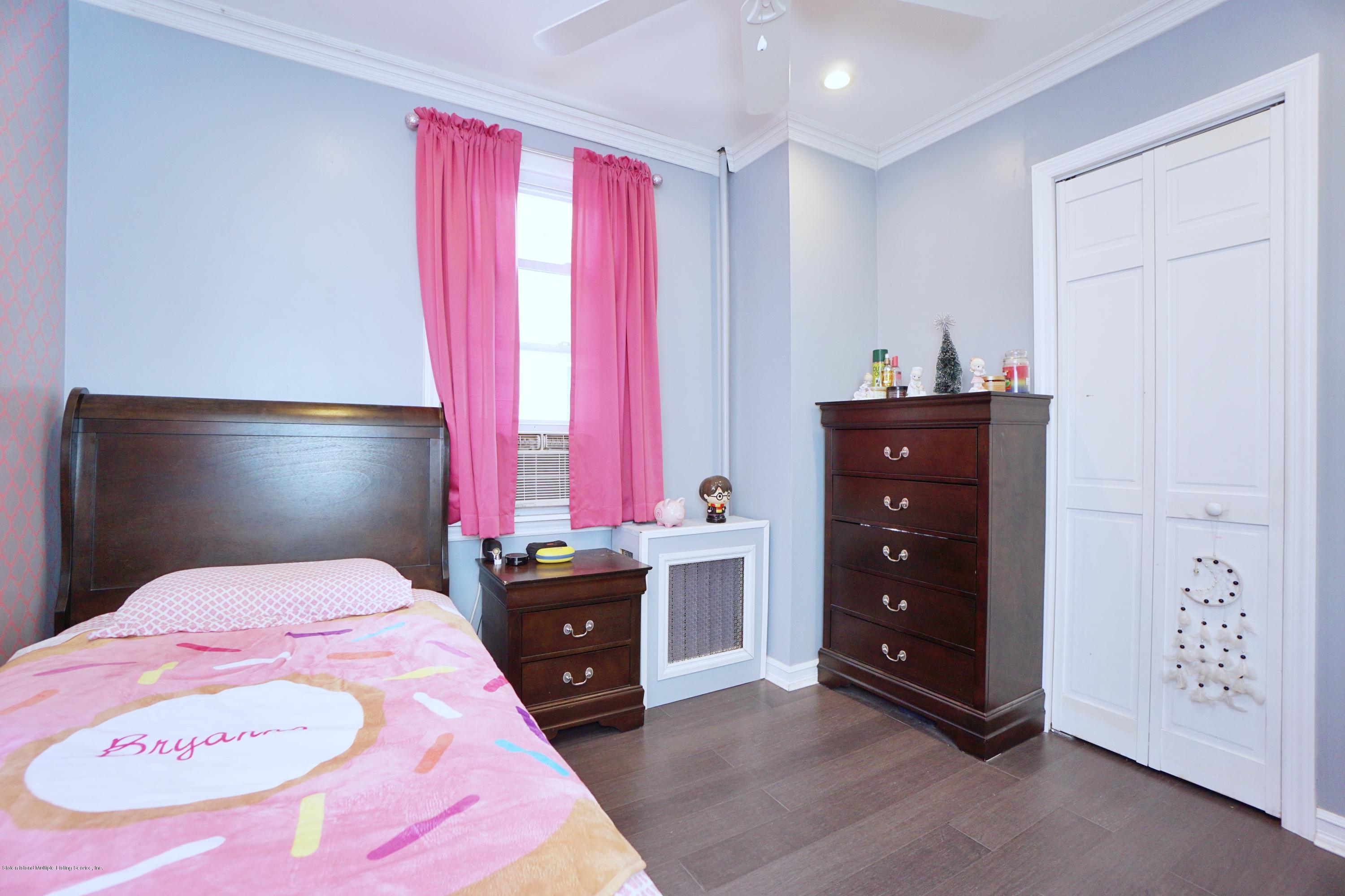 141 Roe Street Staten Island, NY 10310 - Photo 17 of 30 (17) BEDROOM 2