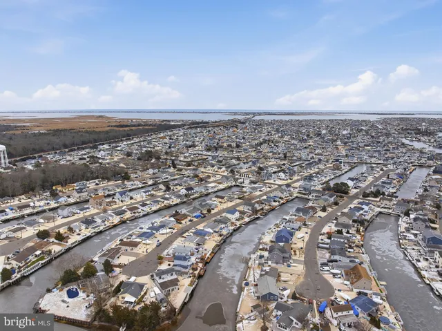 $749,900 | 43 Lawrence Drive, Manahawkin, NJ 08050