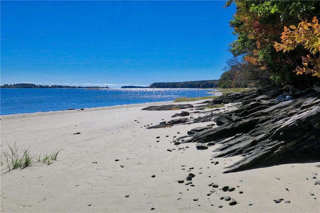 106 Ravine Drive Cumberland Foreside, ME 04110 - Photo 27 of 29 Cumberland public beach just 5...