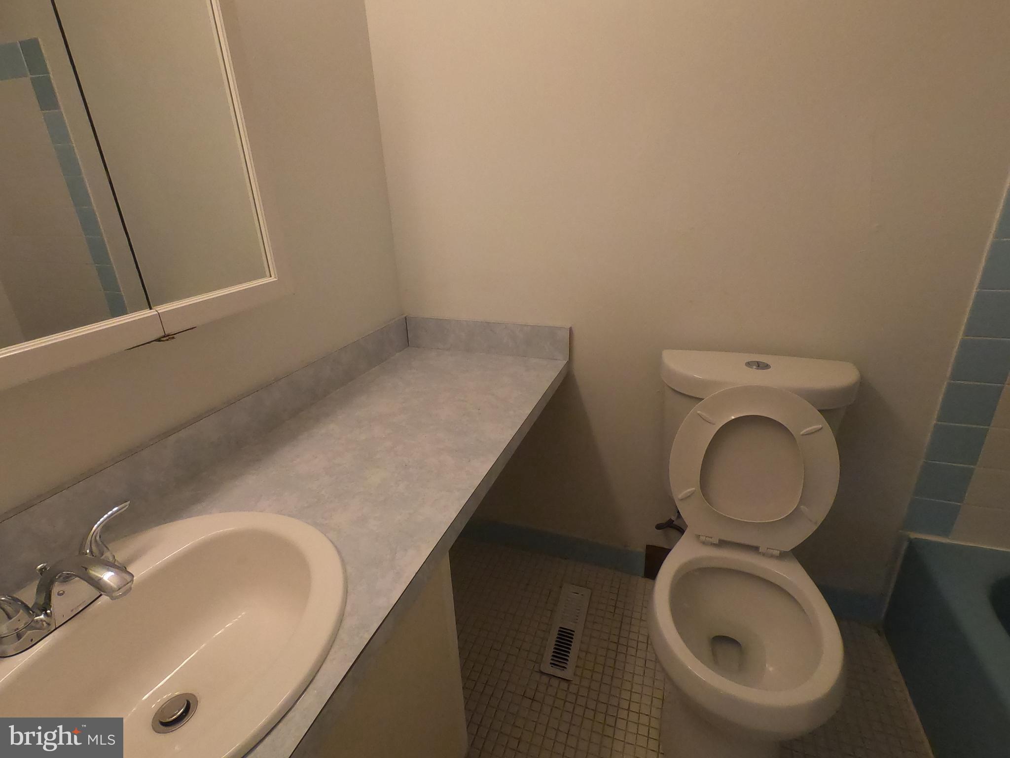 1801 Timber Creek Road, Unit 1712 Lindenwold, NJ 08021 - Photo 34 of 38